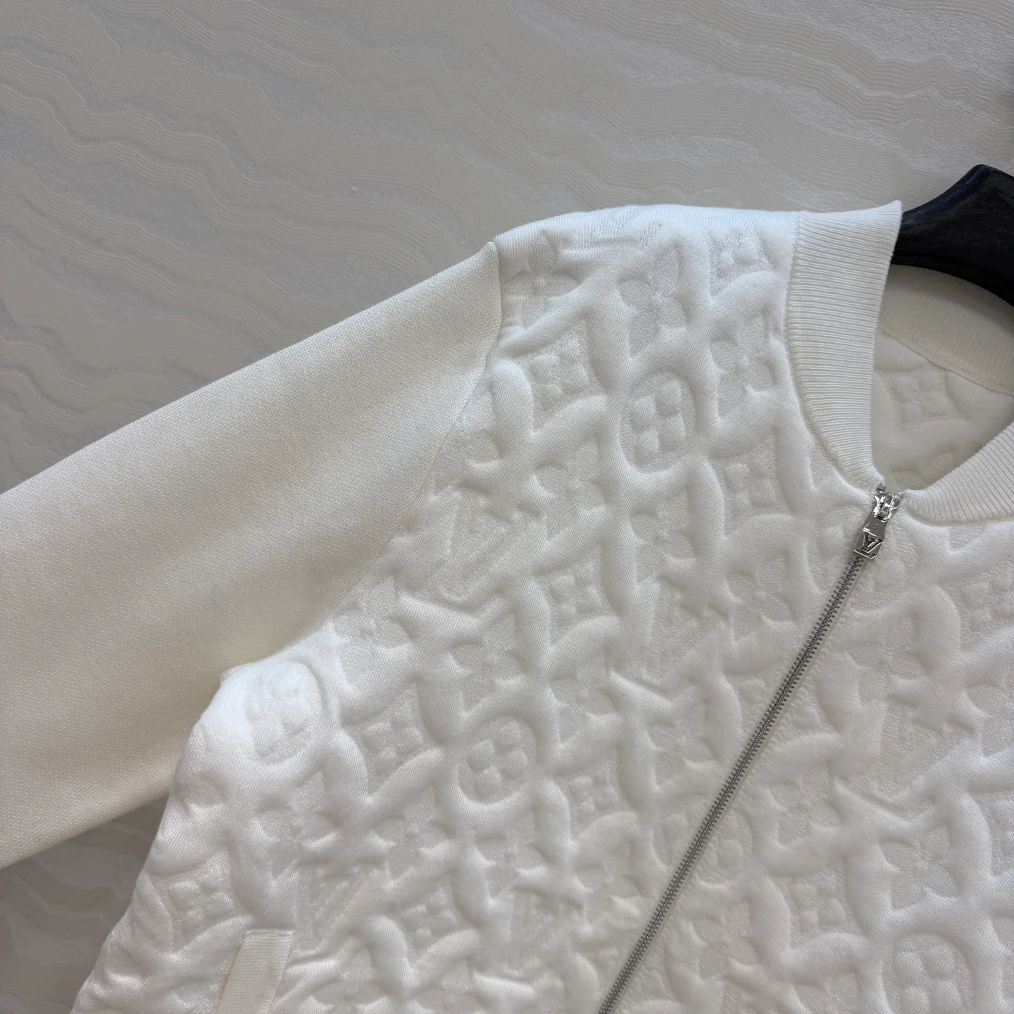 Women's Jackets And Down Jackets LOUIS VUITTON 18439433