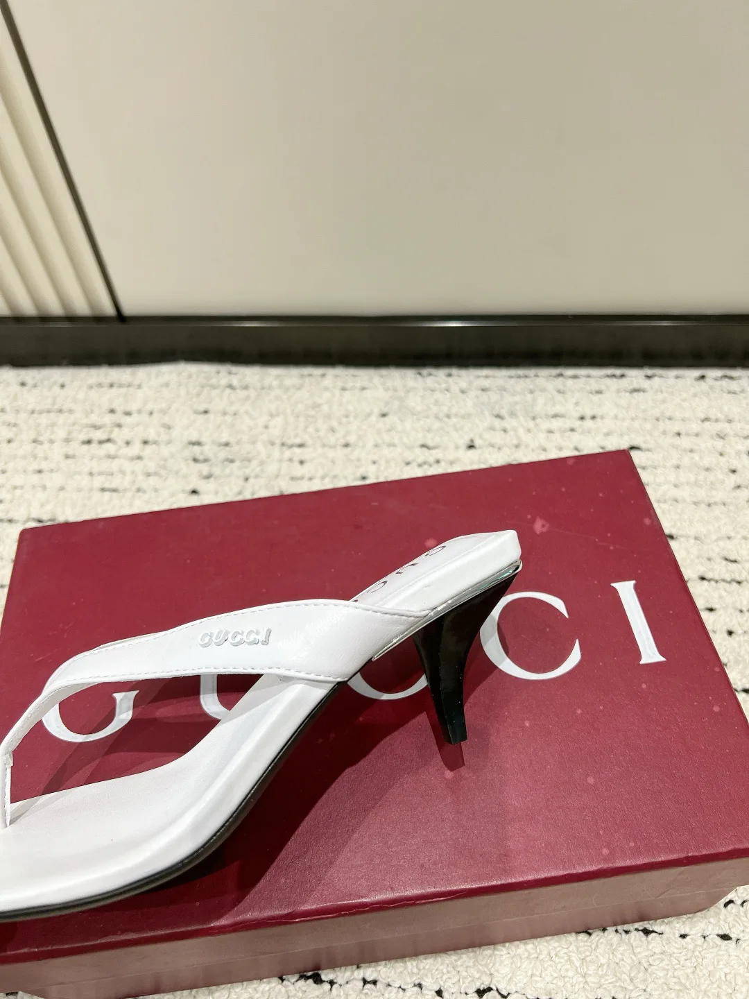 Women's Flip-Flops GUCCI 17637844