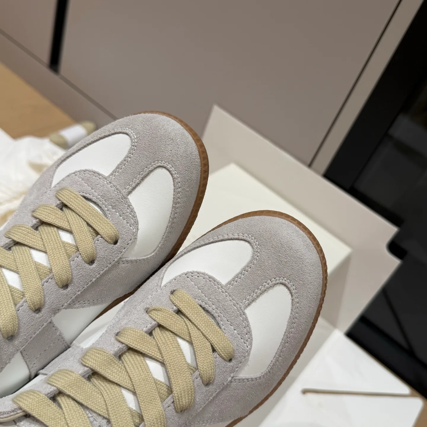 Women's Sneakers MAISON MARGIELA 18551756