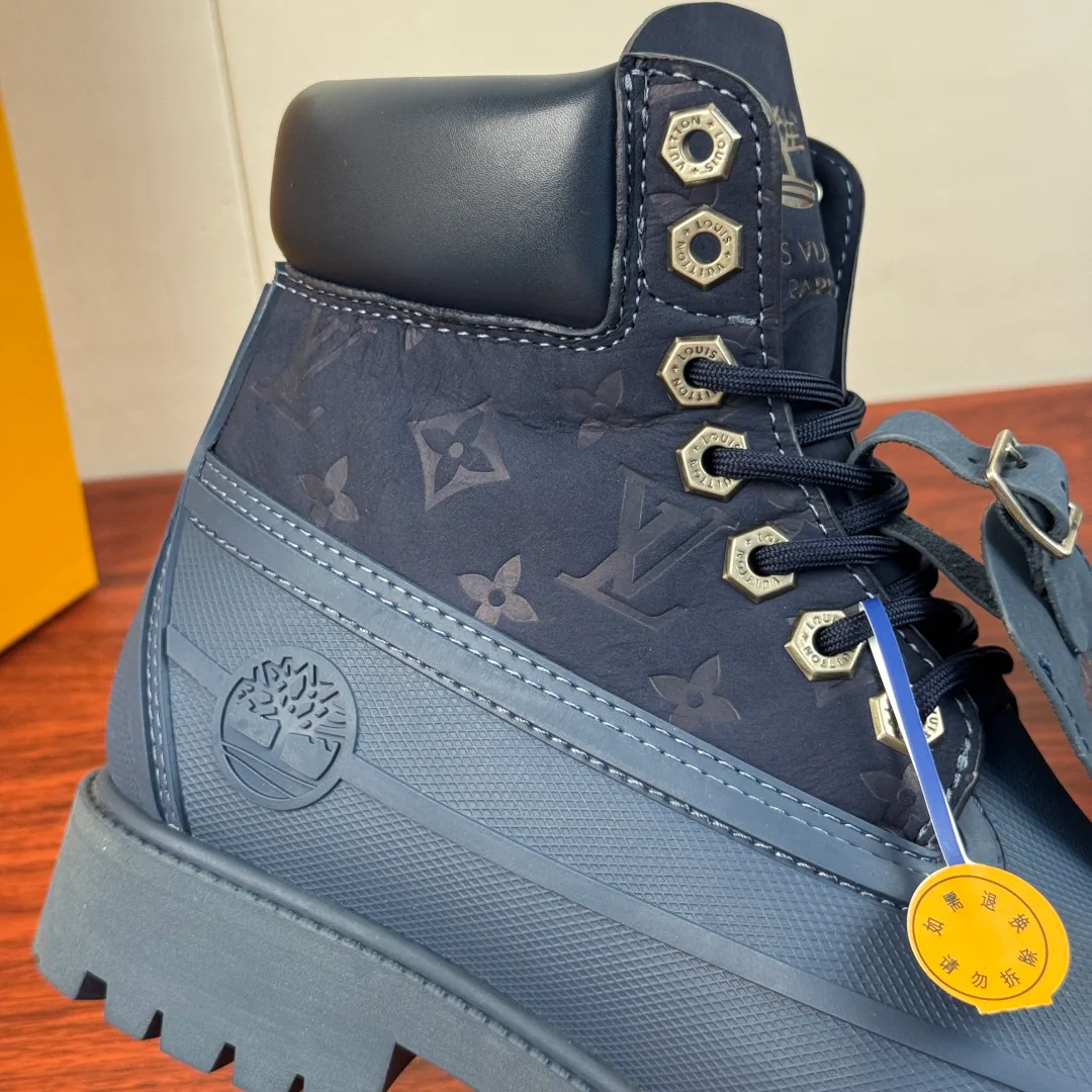 Men's Ankle Boots LOUIS VUITTON 18230767