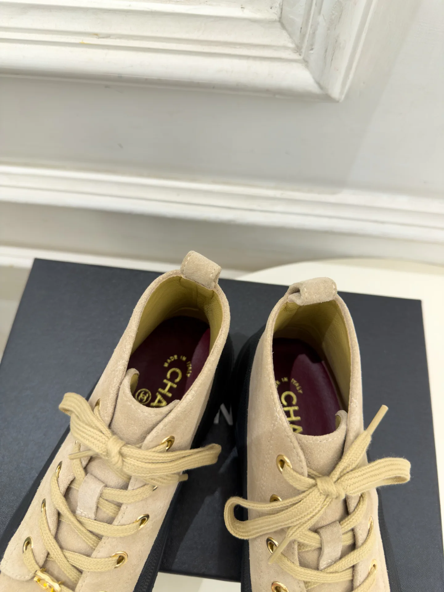 Women's Sneakers CHANEL 18346895