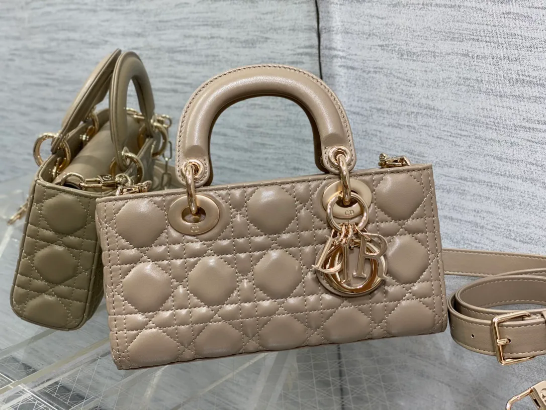 Women's Classic Handbags CHRISTIAN DIOR 17770392