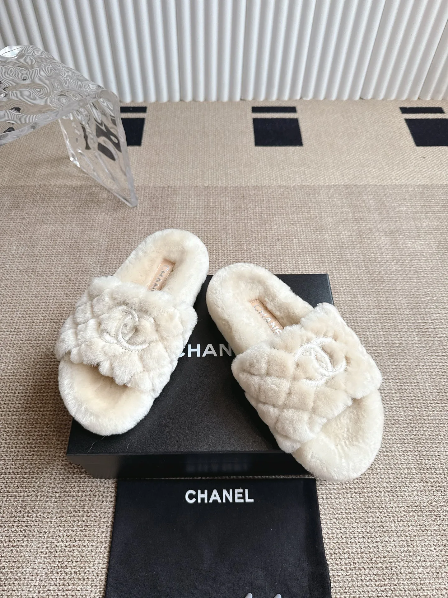 Women's Slippers CHANEL 18324637
