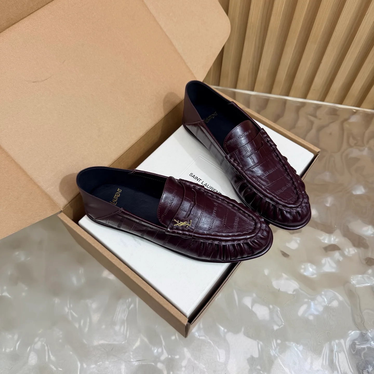 Women's Loafers And Moccasins SAINT LAURENT 18062363