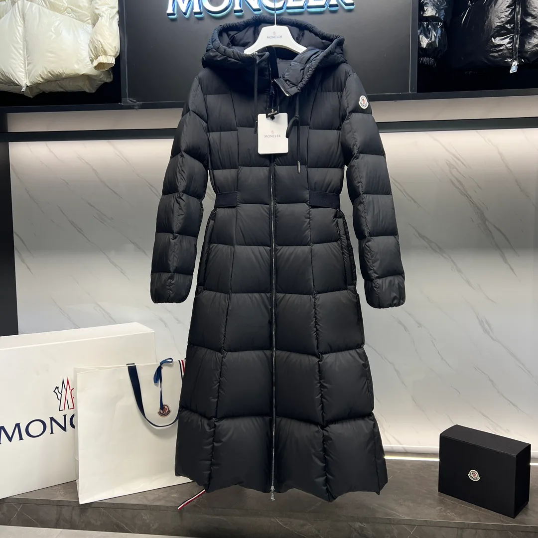 Women's Jackets And Down Jackets MONCLER 17922022
