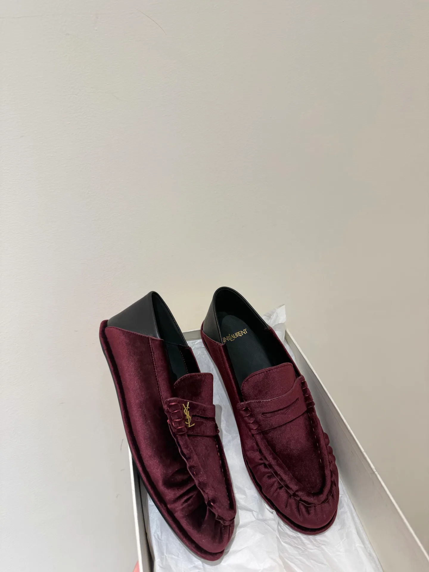 Women's Loafers And Moccasins SAINT LAURENT 18195677
