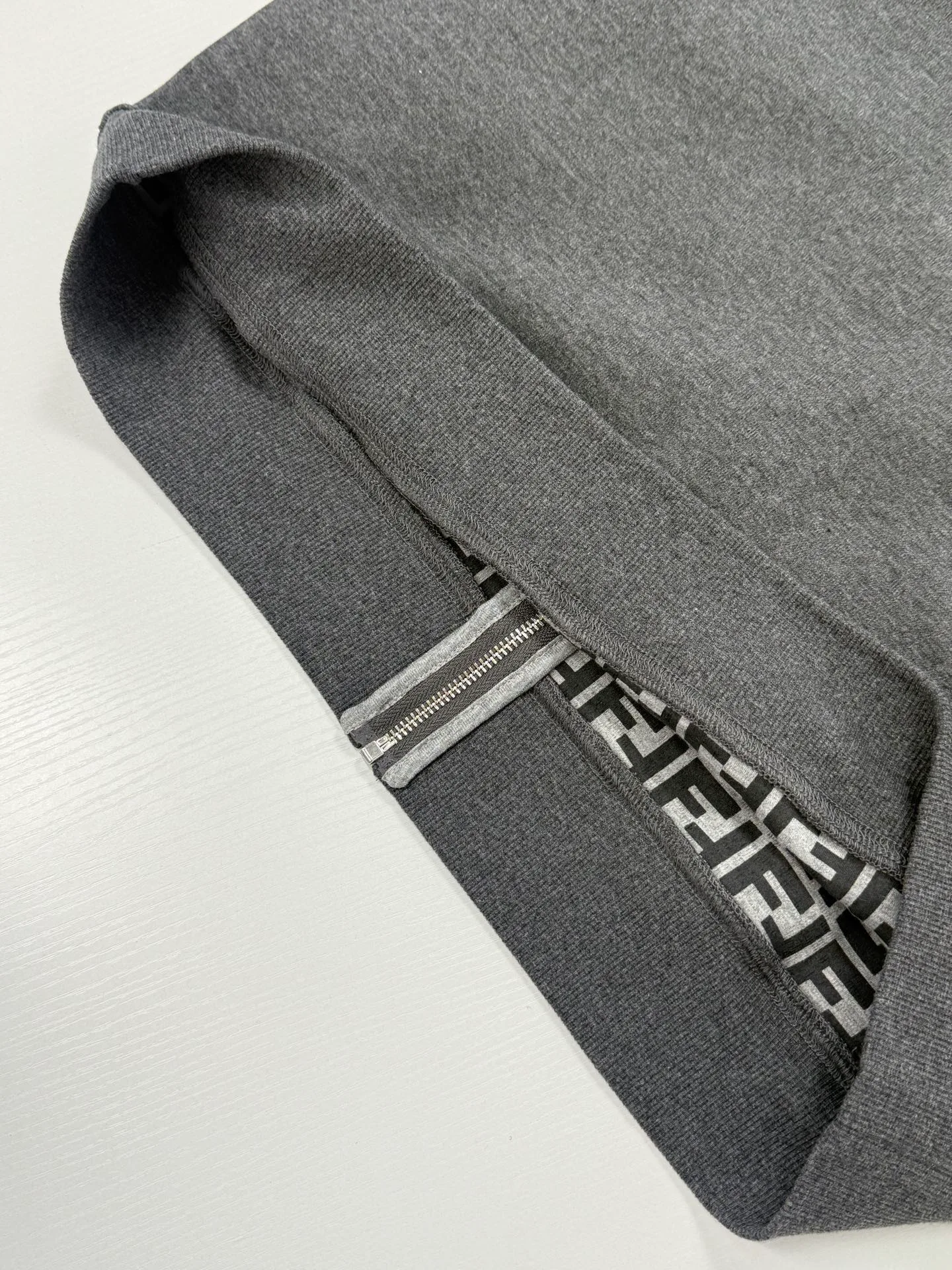 Men's Sweatshirts And Hoodies FENDI 18179097