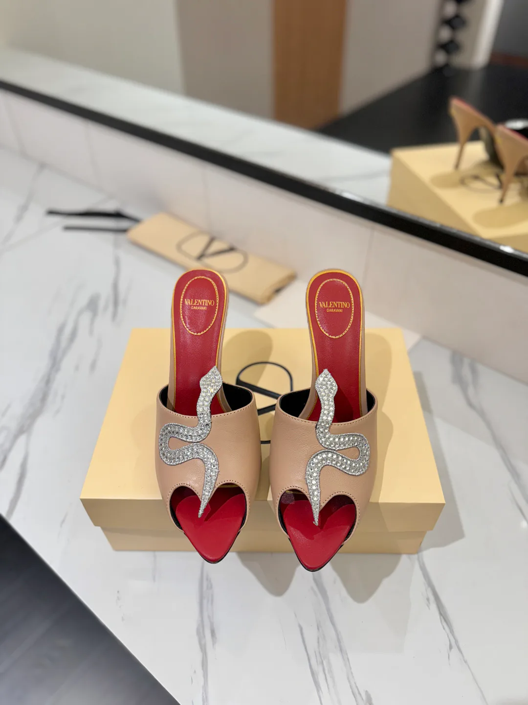 Women's Mules And Clogs VALENTINO 18134869