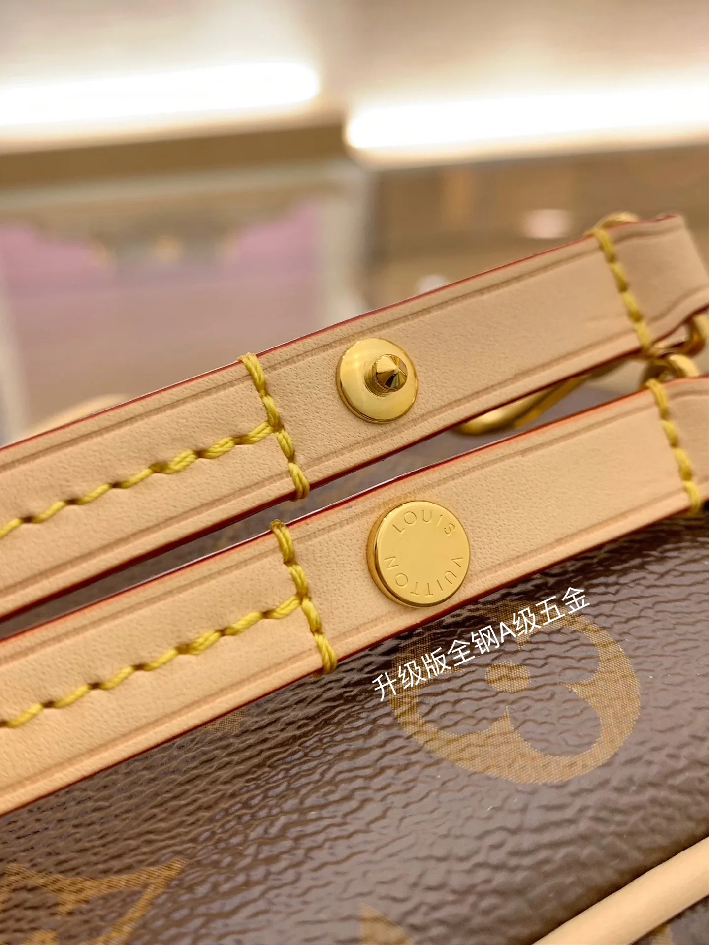 Women's Classic Handbags LOUIS VUITTON 17303176