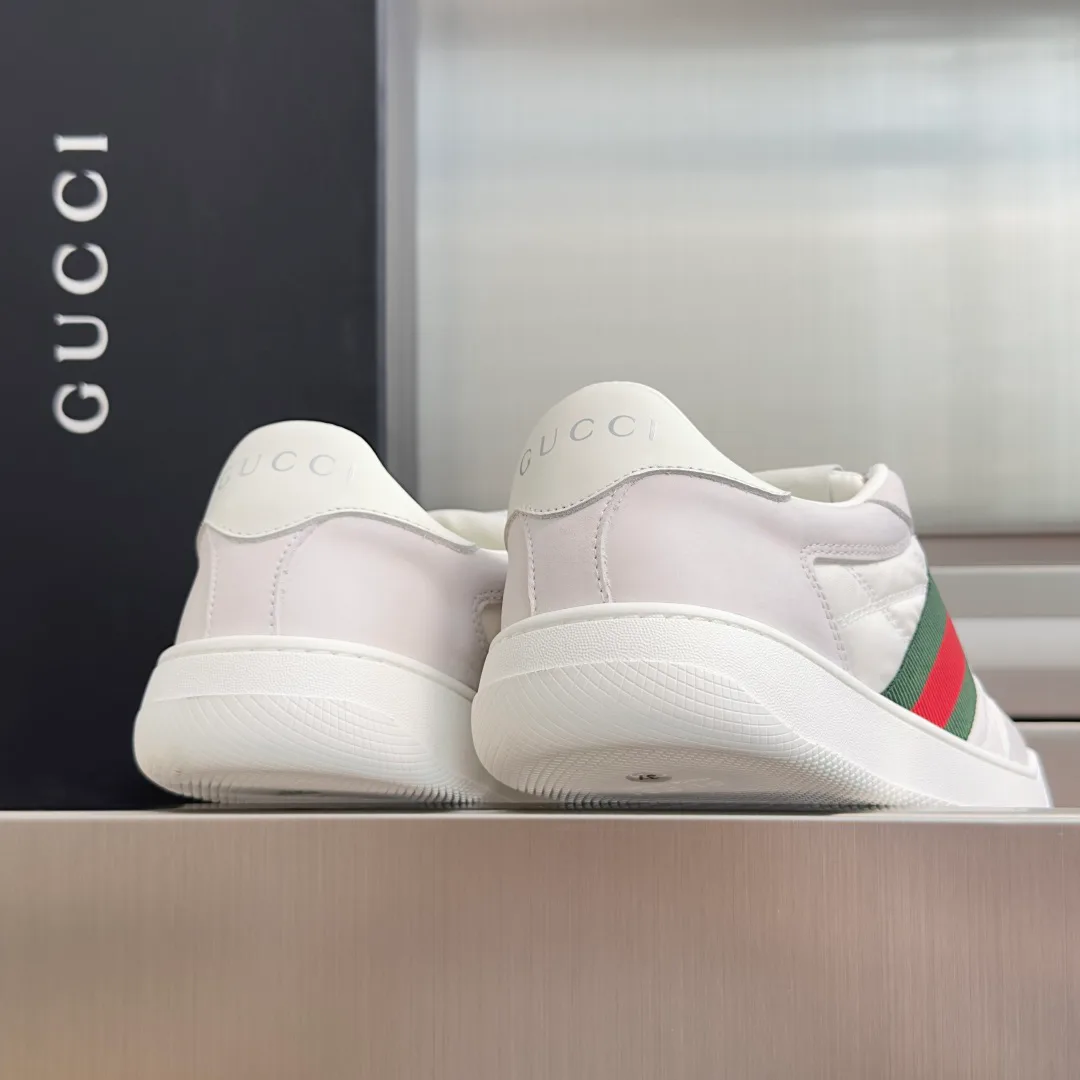 Women's Sneakers GUCCI 17950550