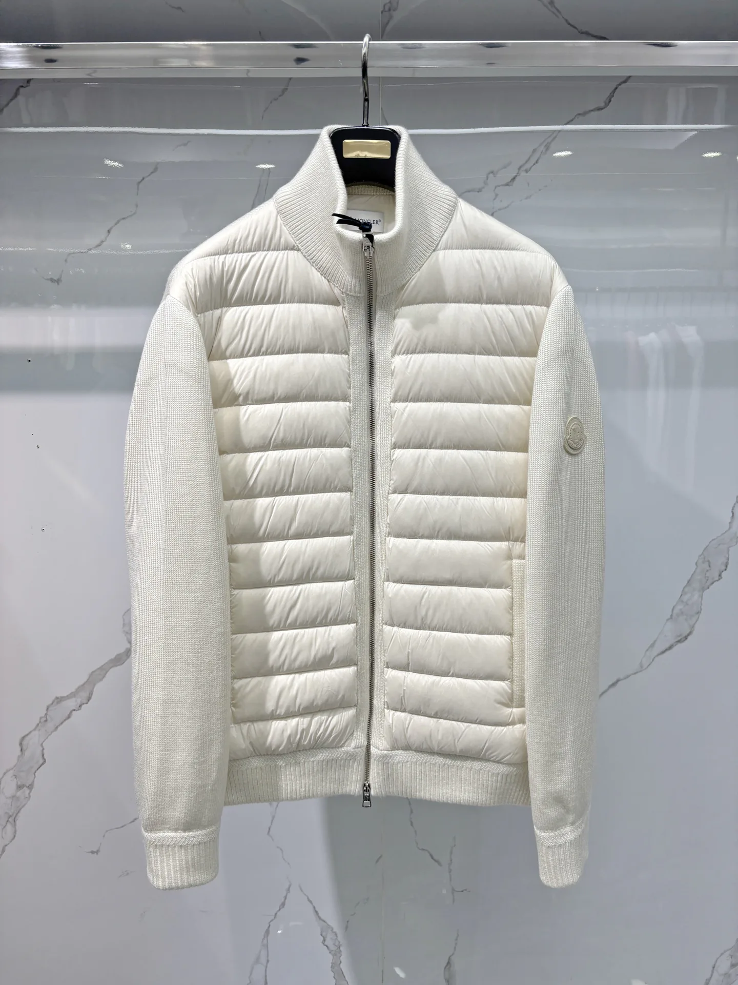 Women's Jumpers And Sweaters MONCLER 18042544