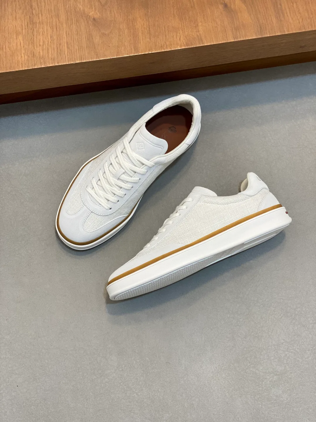 Men's Sneakers LORO PIANA 17646276