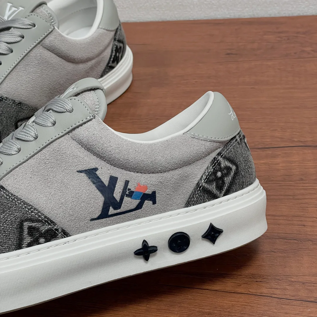 Кроссовки Мужские Louis Vuitton 18675086