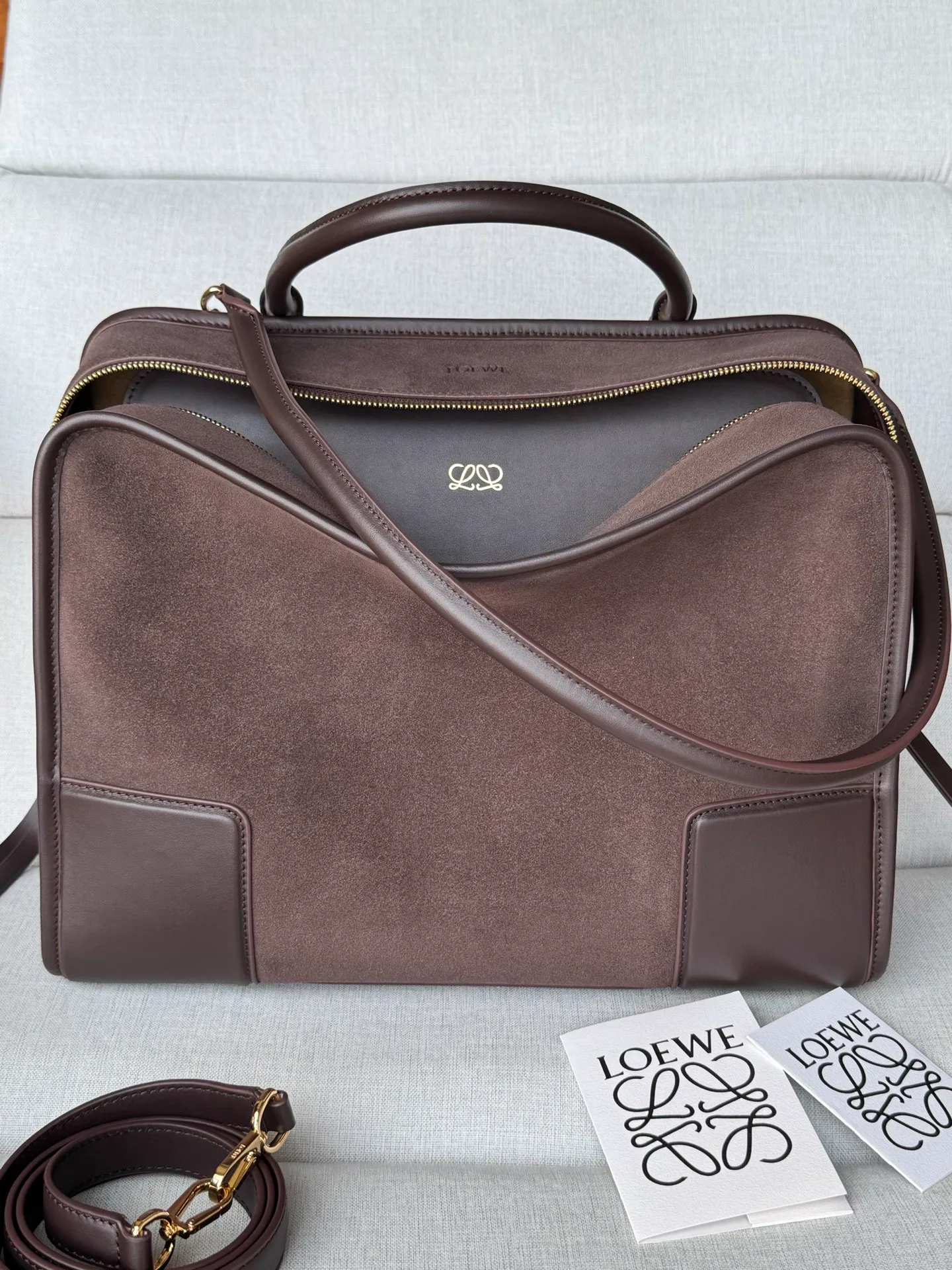 Women's Classic Handbags LOEWE 18434815
