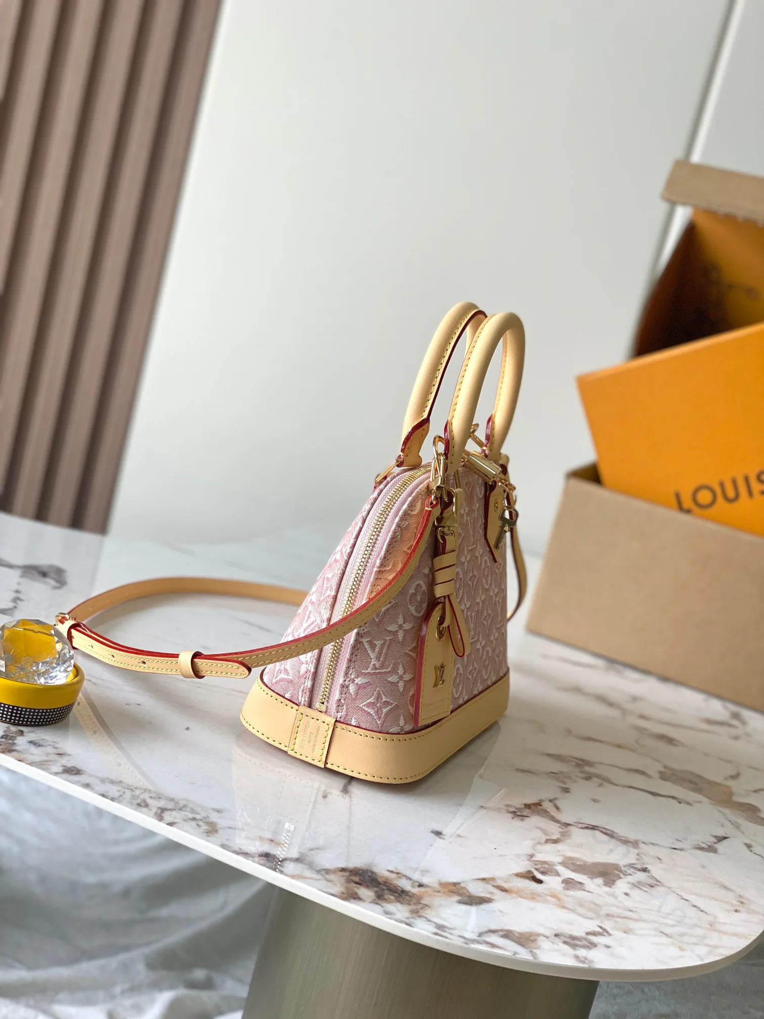 Women's Classic Handbags LOUIS VUITTON 17385920