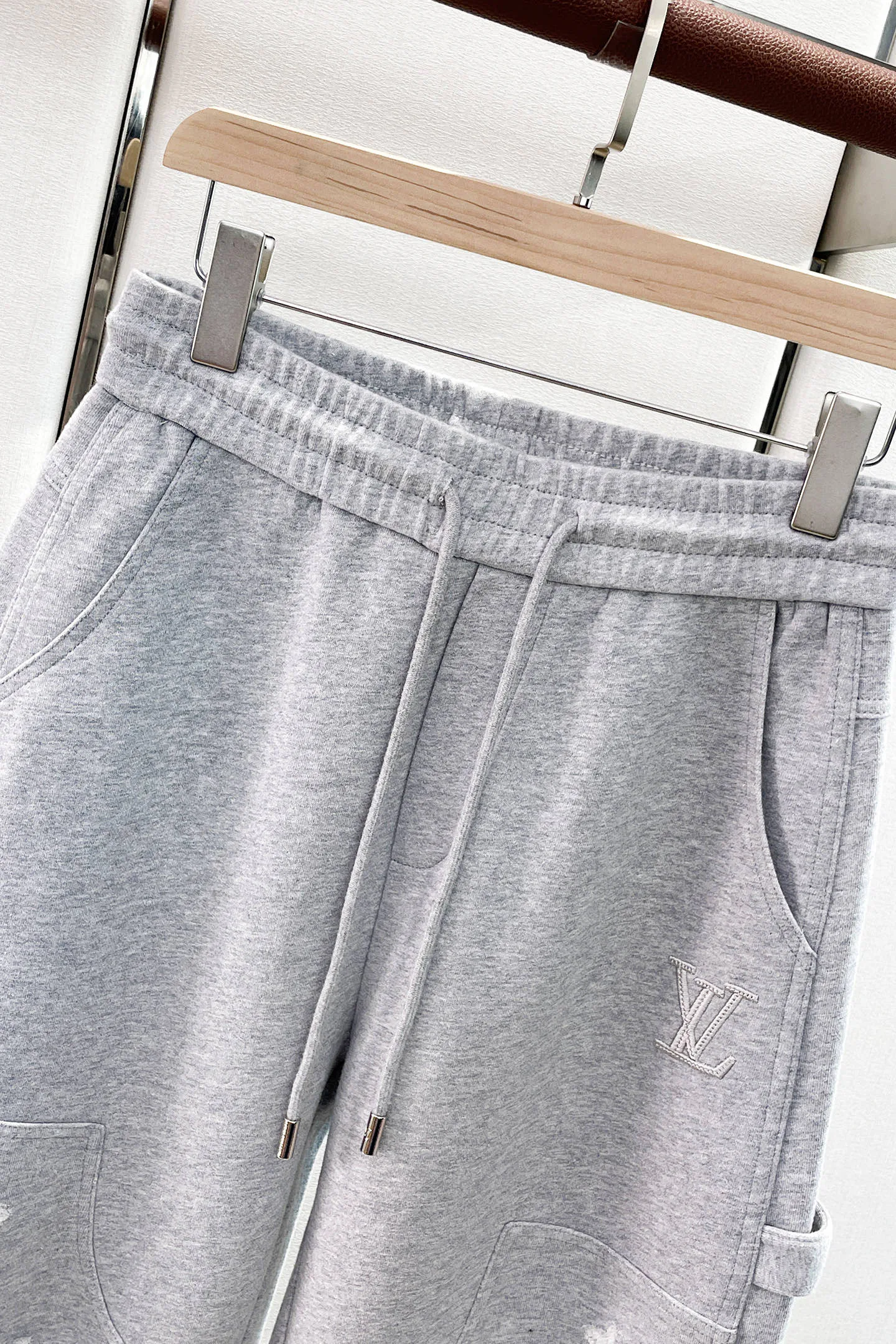 Men's Trousers LOUIS VUITTON 18345687