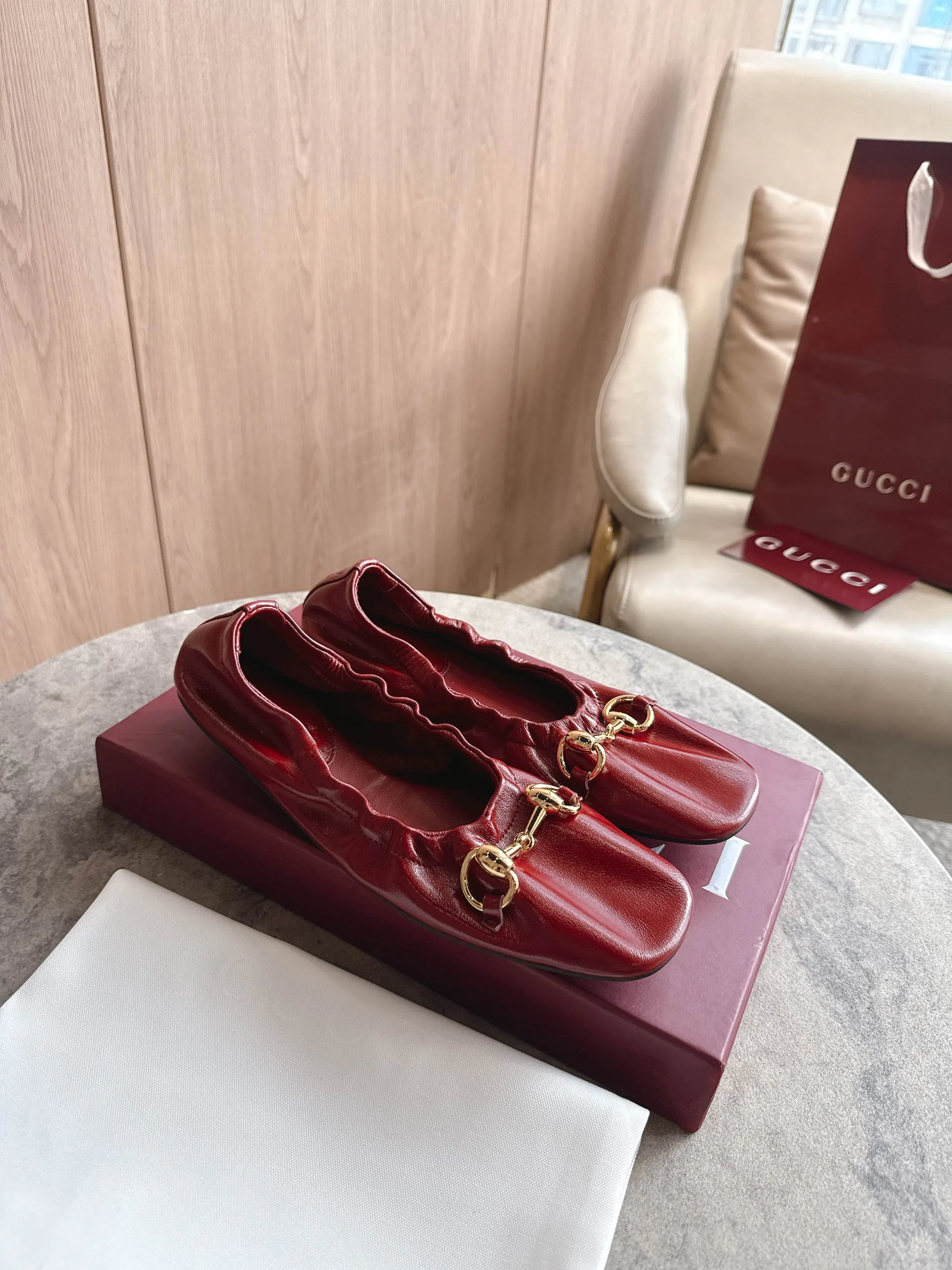 Women's Ballet Flats GUCCI 18484089