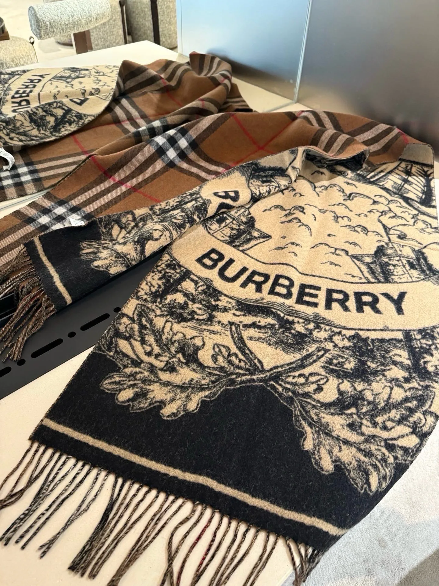 Scarves BURBERRY 17448566