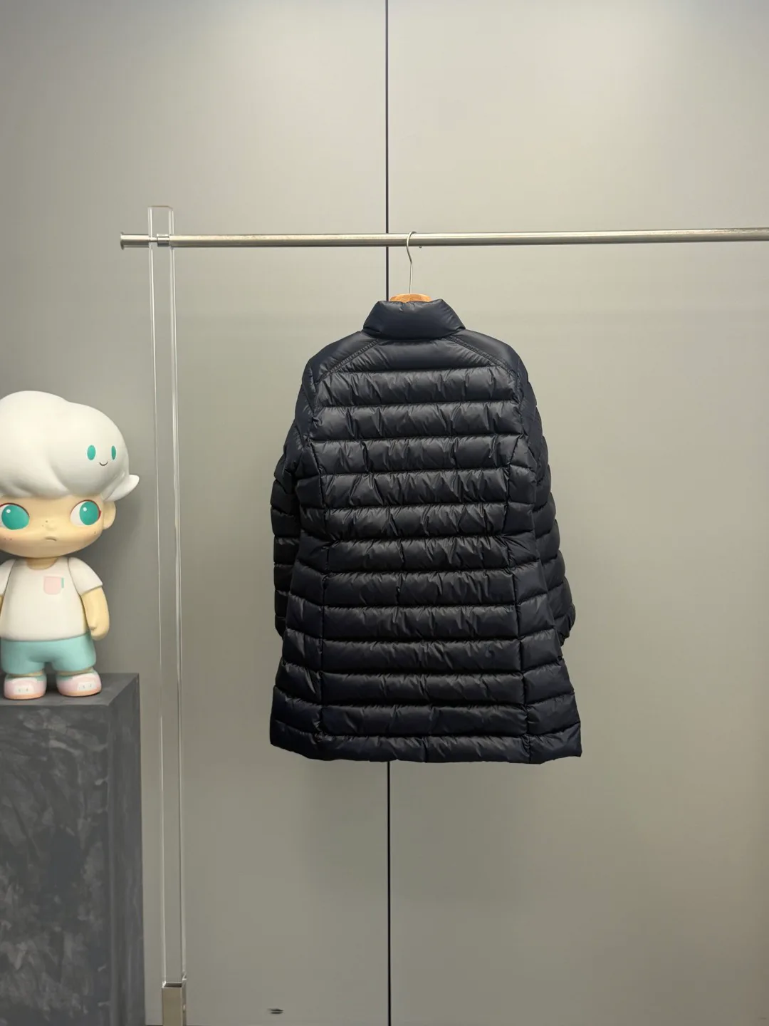 Women's Jackets And Down Jackets MONCLER 18248273