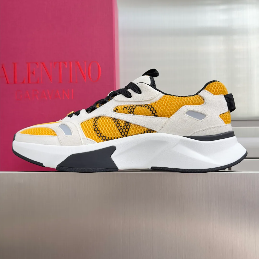 Men's Sneakers VALENTINO 17603082