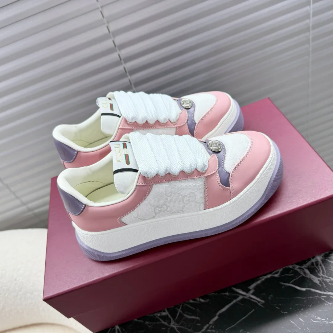 Women's Sneakers GUCCI 18011384