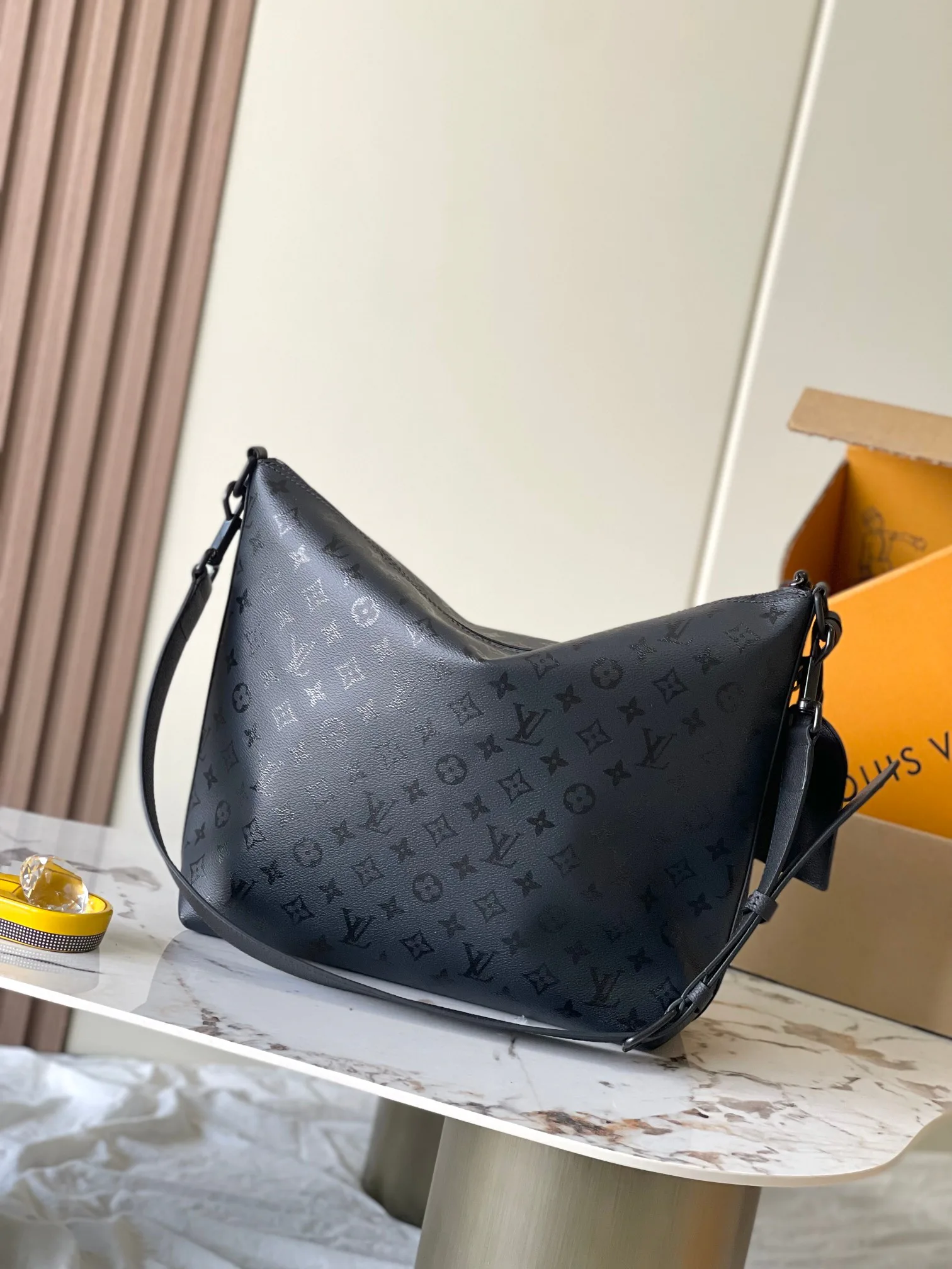 Women's Classic Handbags LOUIS VUITTON 18513659