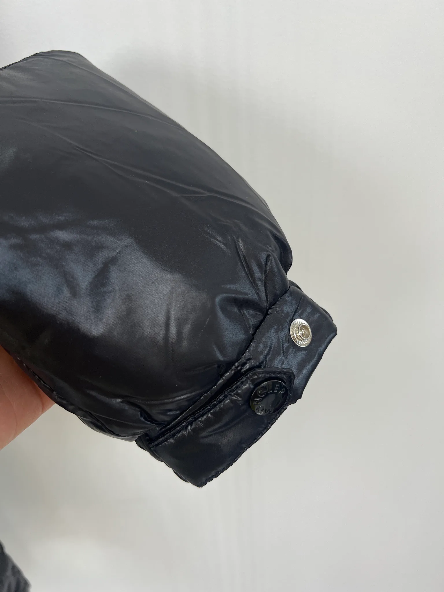 Women's Jackets And Down Jackets MONCLER 18415666