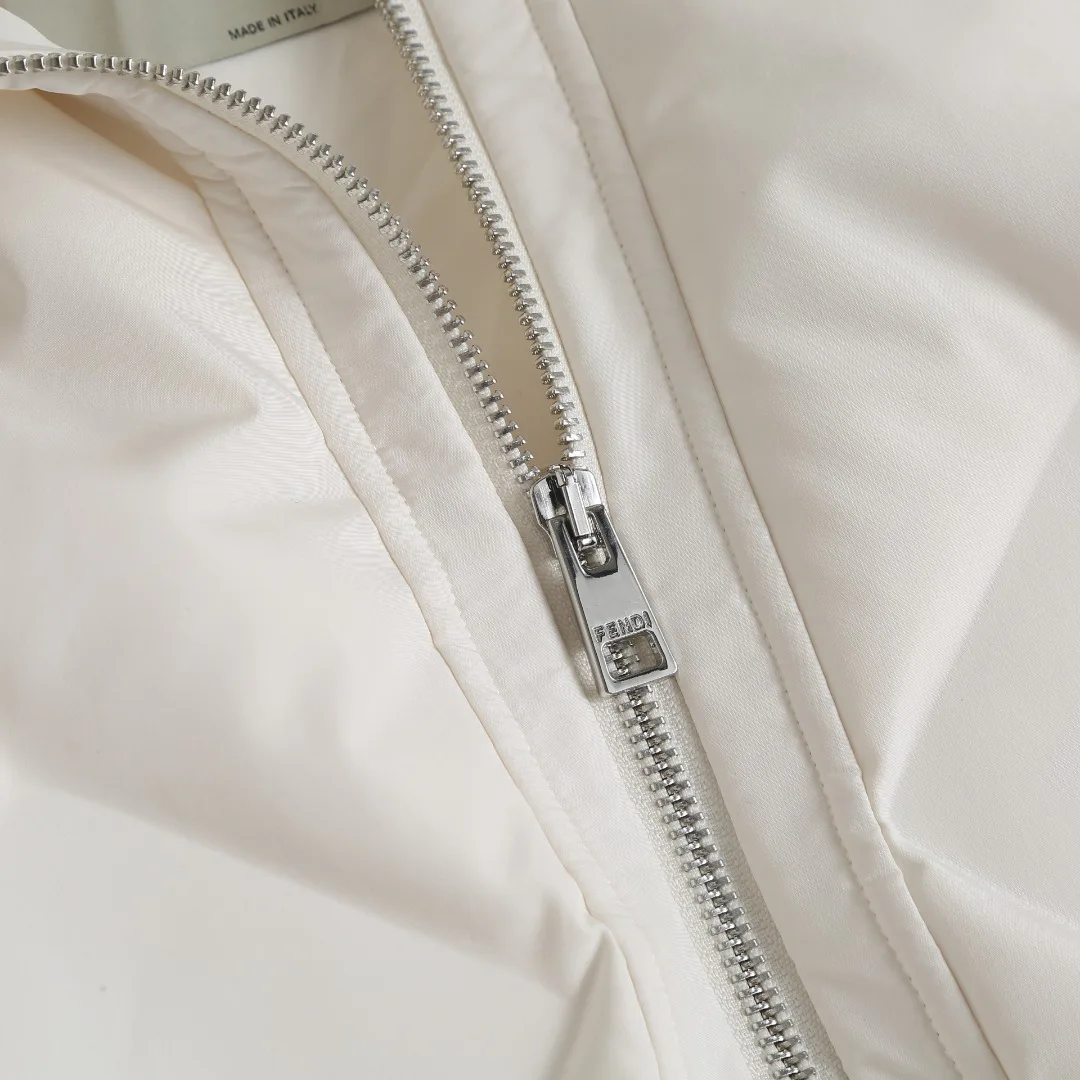 Women's Jackets And Down Jackets FENDI 18048551