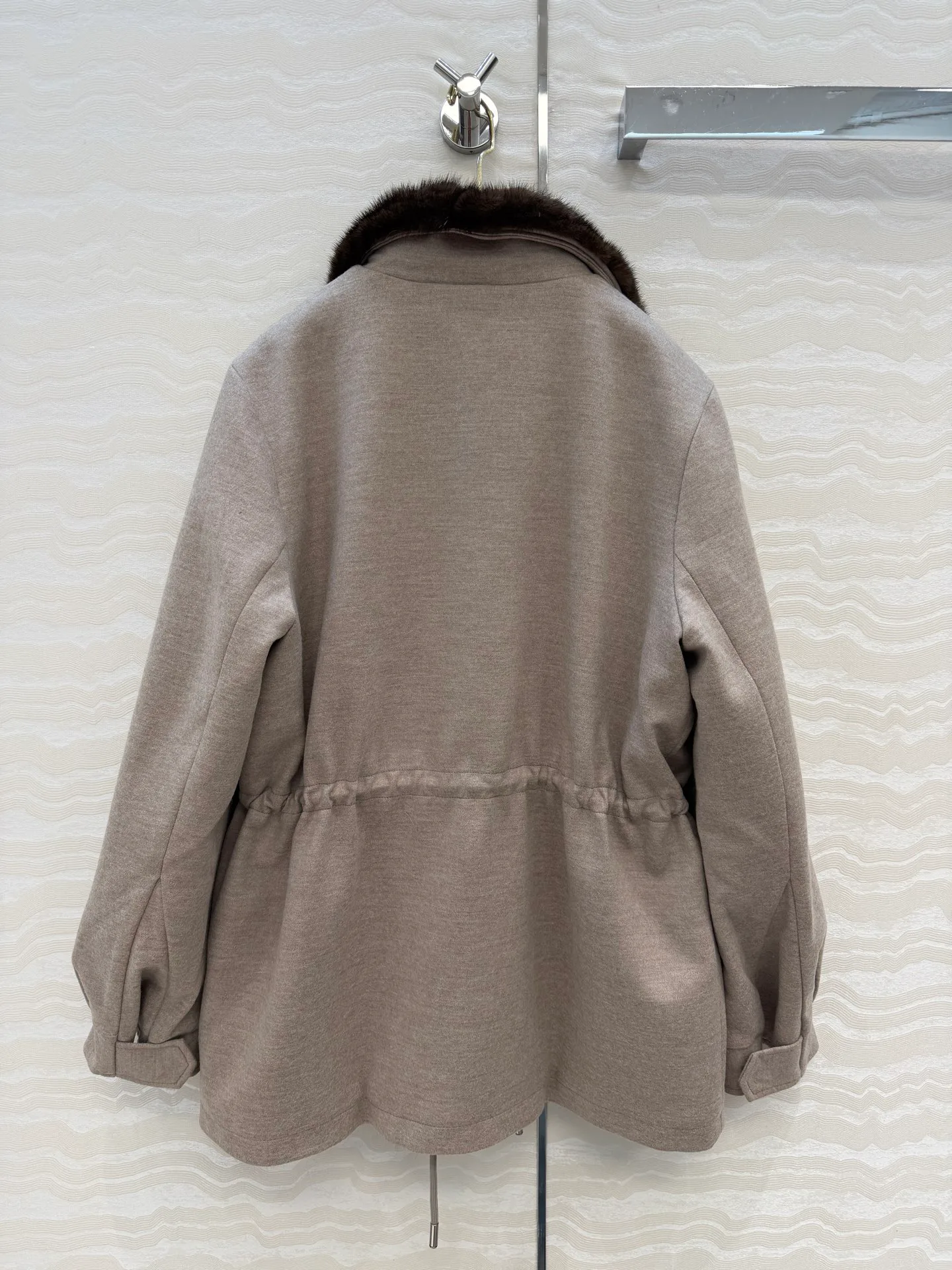 Women's Jackets And Down Jackets LORO PIANA 18115106
