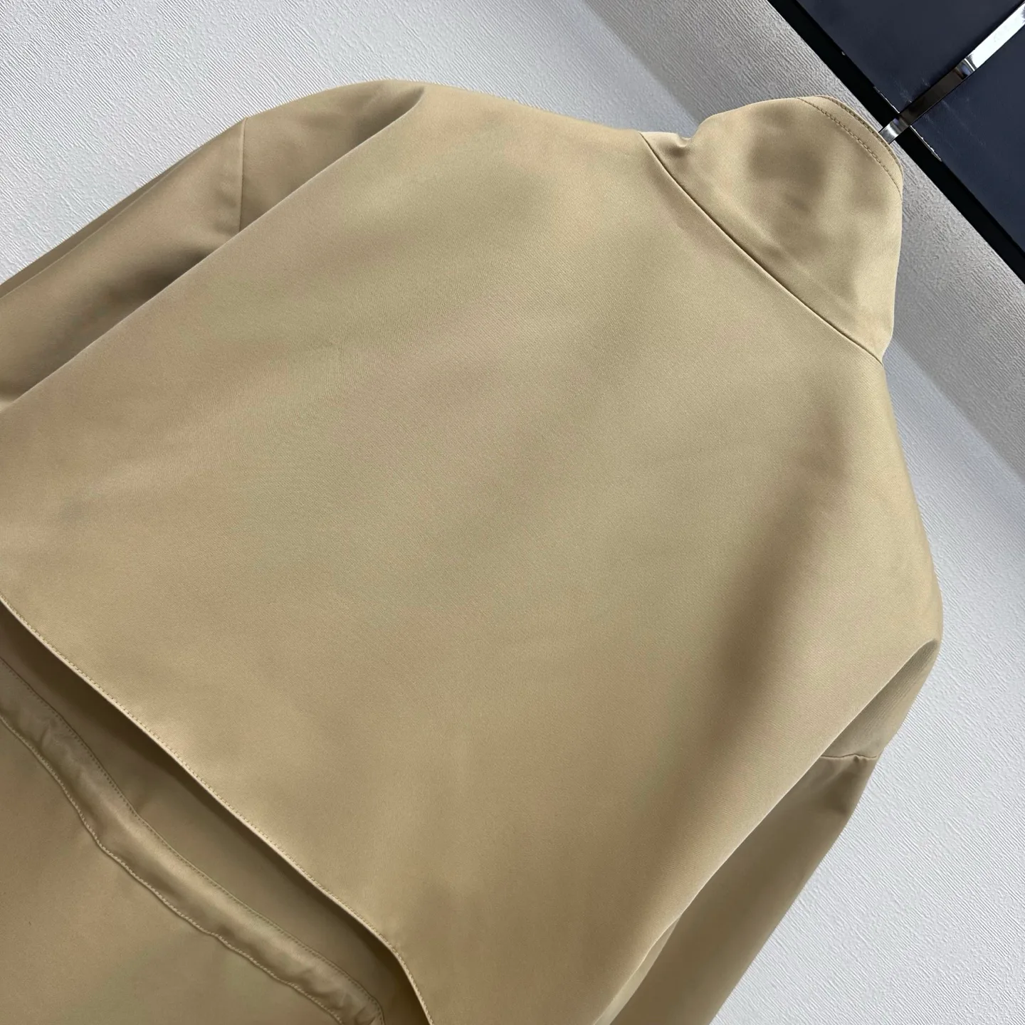 Women's Jackets And Down Jackets PRADA 18432100