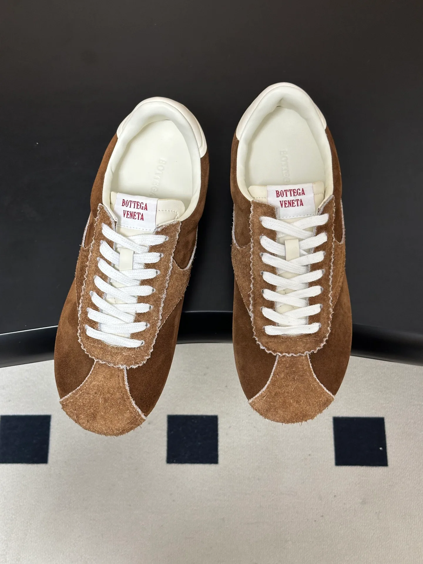 Women's Sneakers BOTTEGA VENETA 18070056