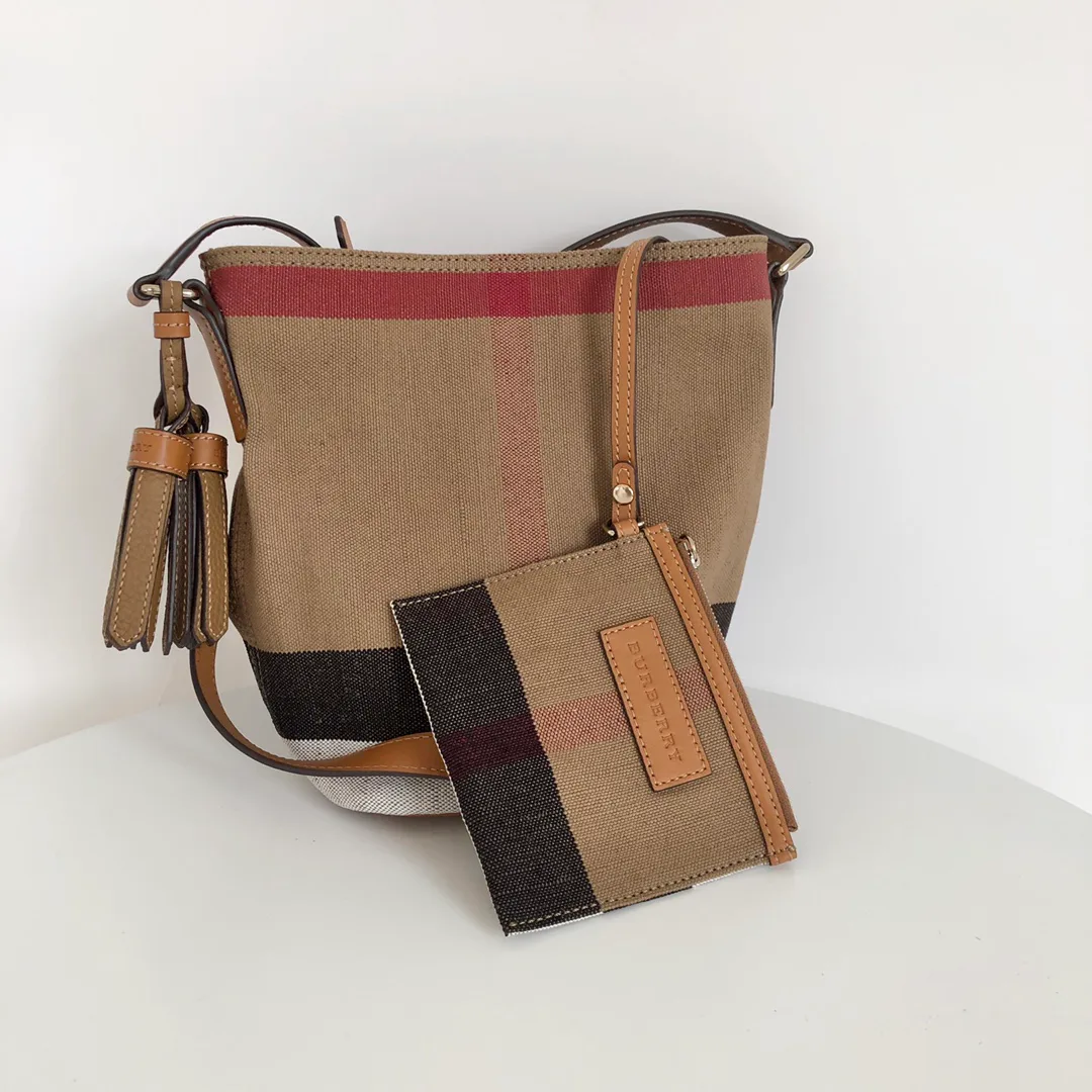 Women's Classic Handbags BURBERRY 17961675