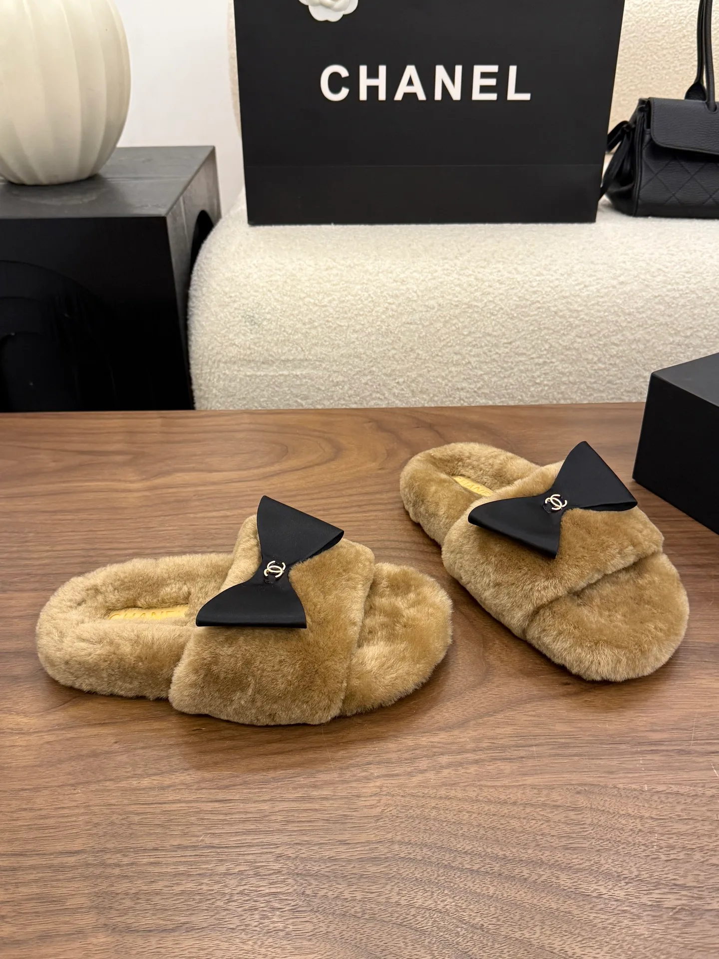 Women's Slippers CHANEL 18323502
