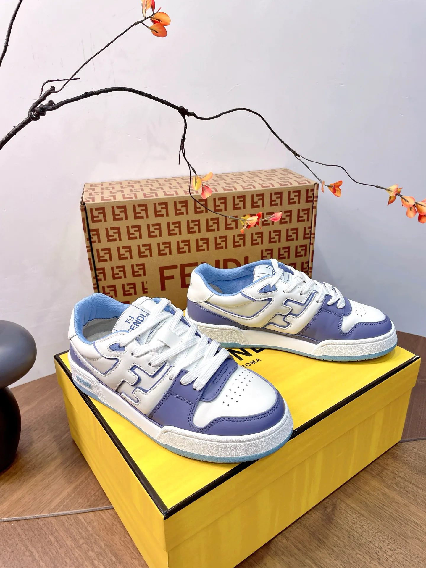 Women's Sneakers FENDI 17957316