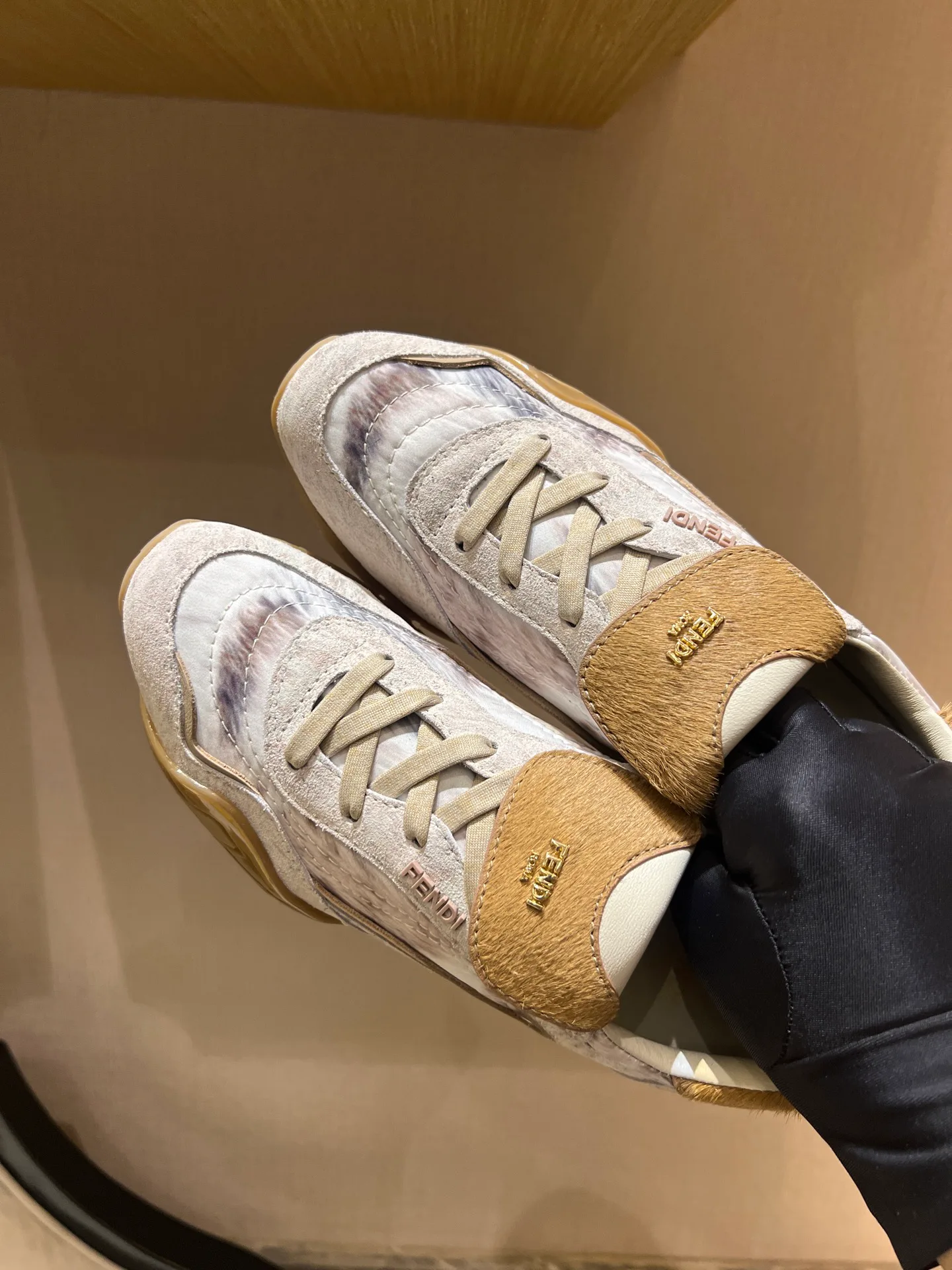 Women's Sneakers FENDI 18020741
