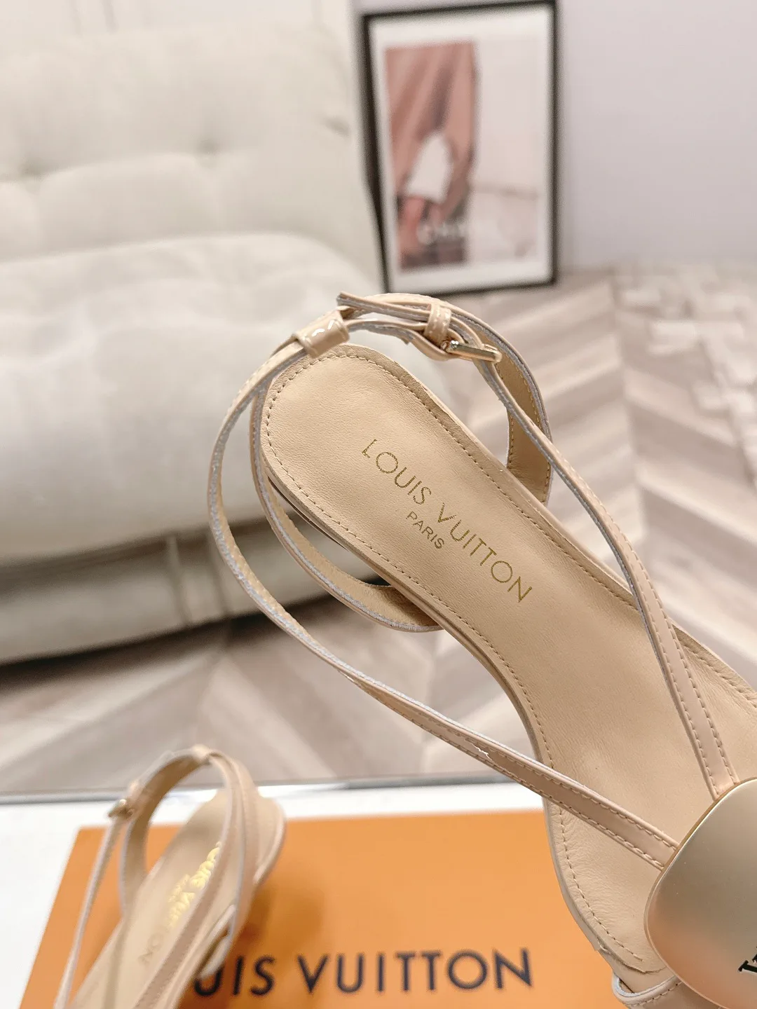Women's Open-Toe Sandals LOUIS VUITTON 17578112