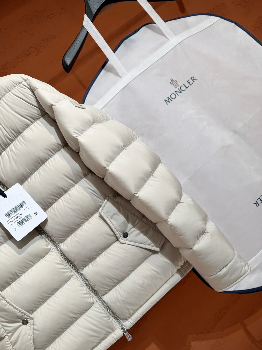 Men's Jackets And Down Jackets MONCLER 18048397
