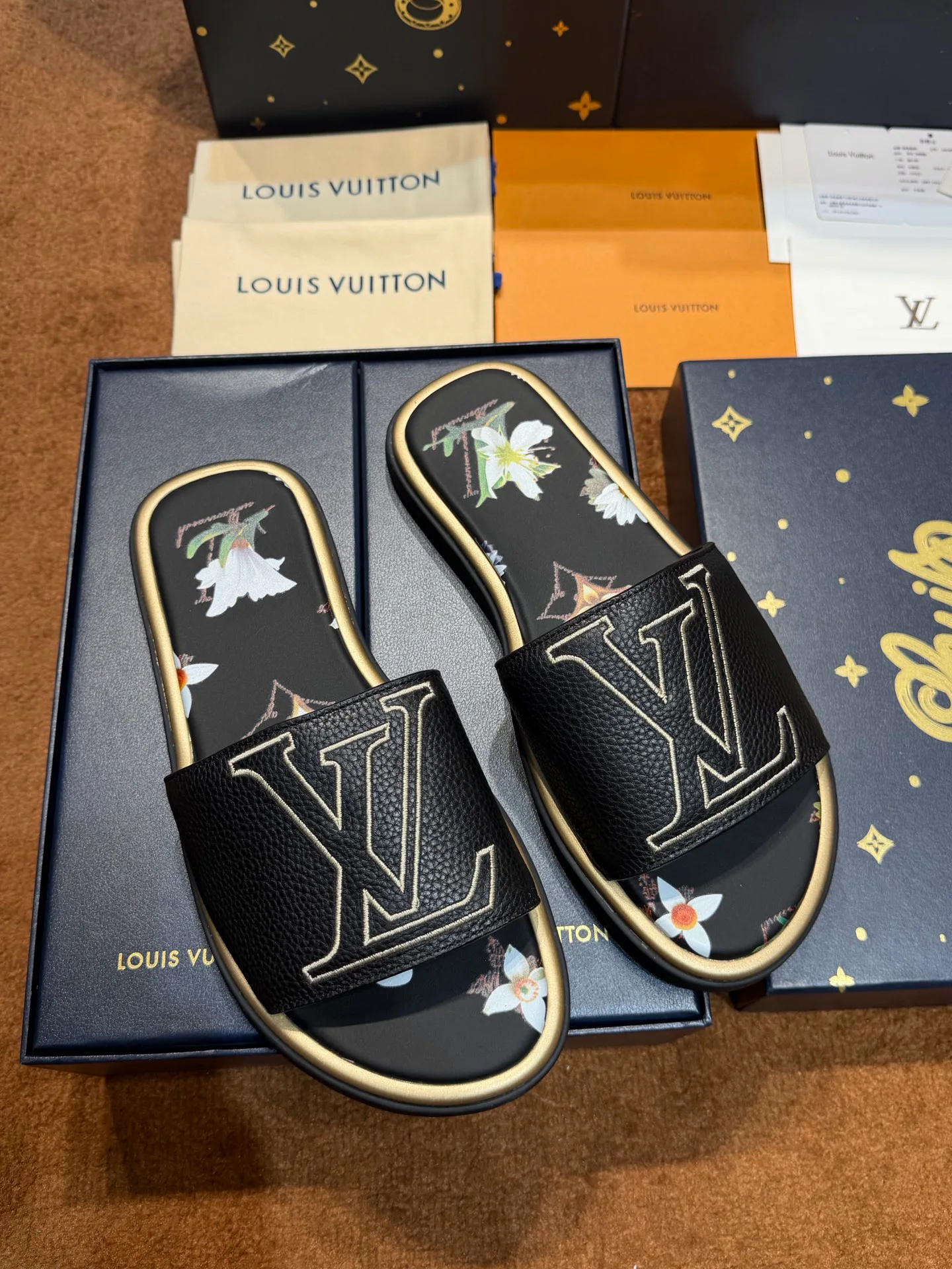 Women's Flip-Flops LOUIS VUITTON 17059504
