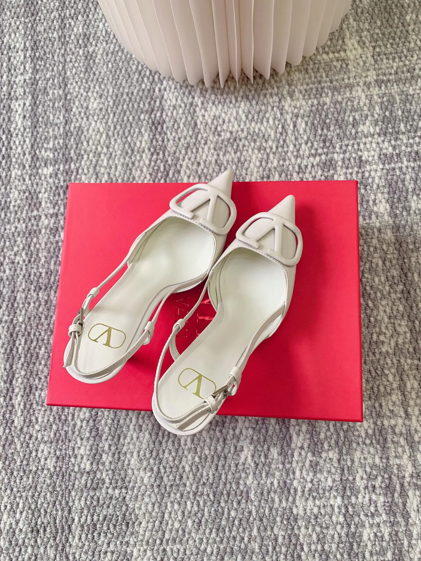 Women's Heels VALENTINO 17963100