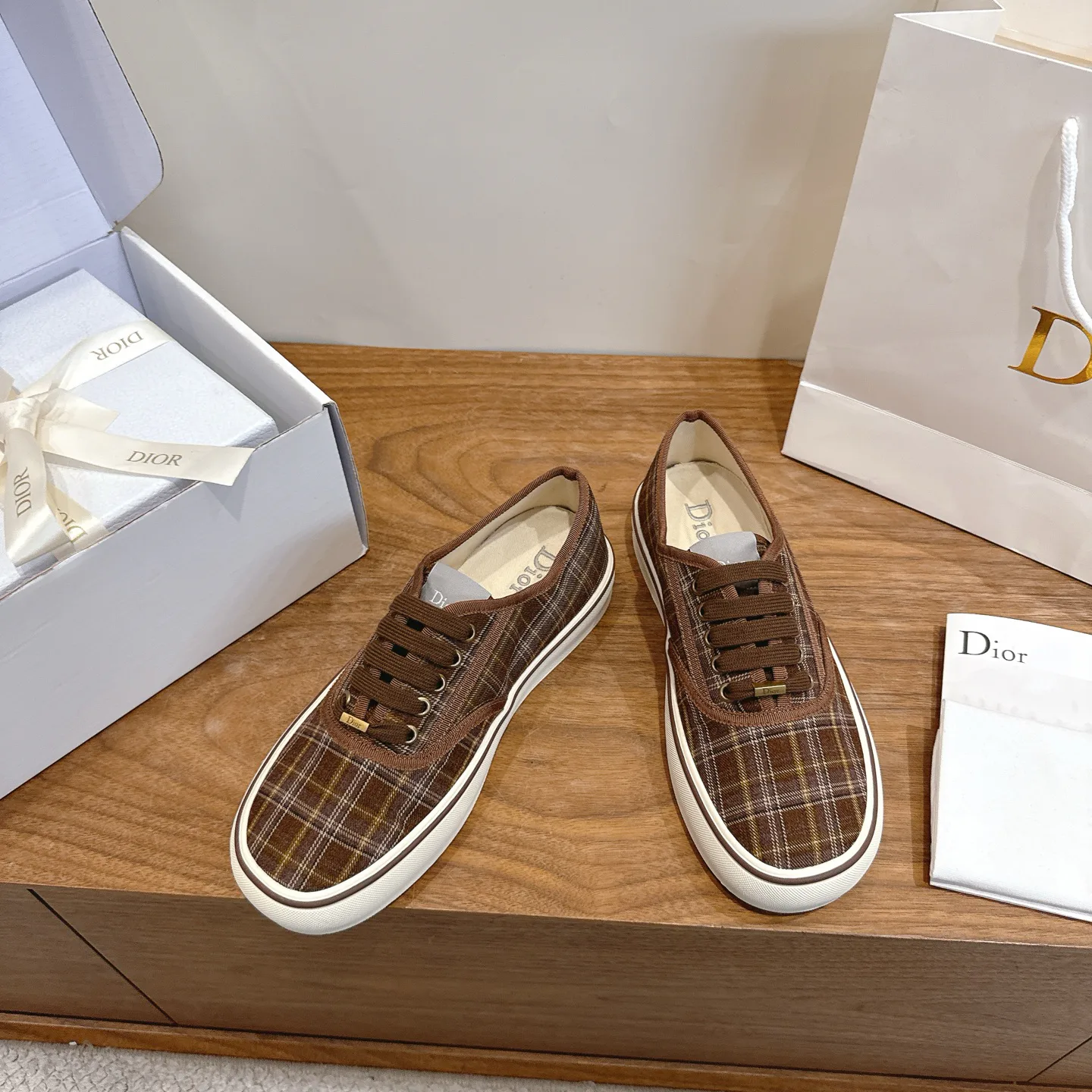 Women's Sneakers CHRISTIAN DIOR 18083843