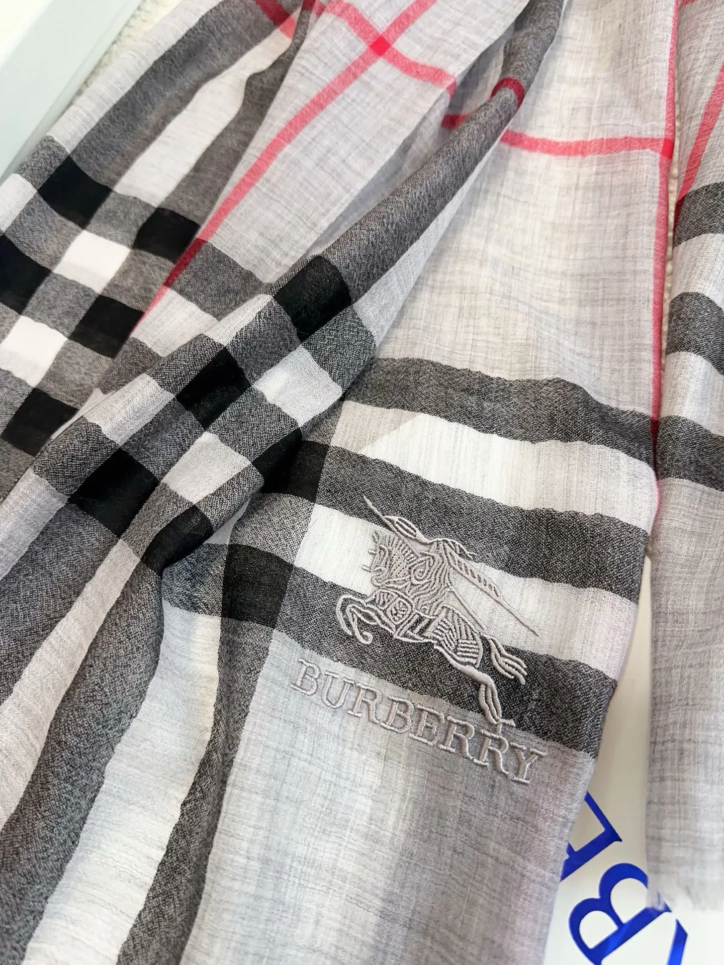 Scarves BURBERRY 18476738