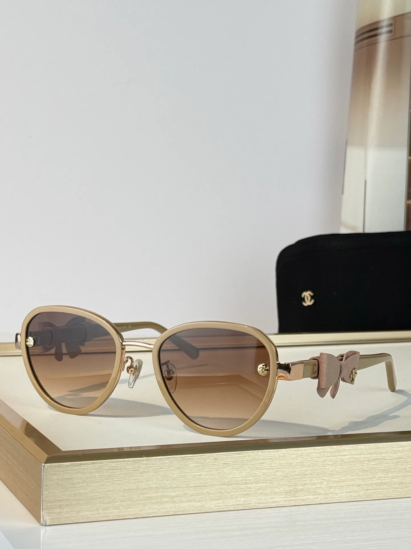 Glasses CHANEL 17366491