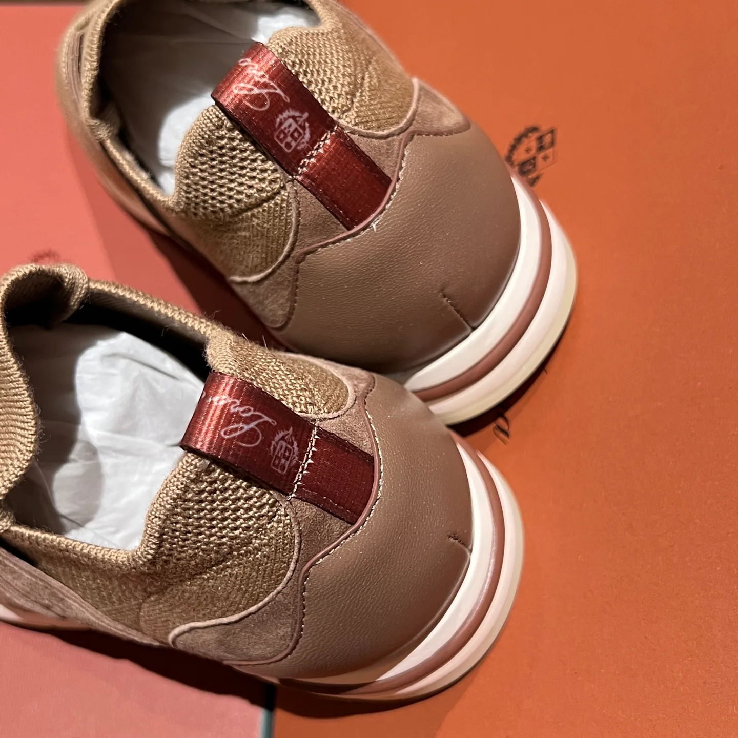 Women's Sneakers LORO PIANA 18194142