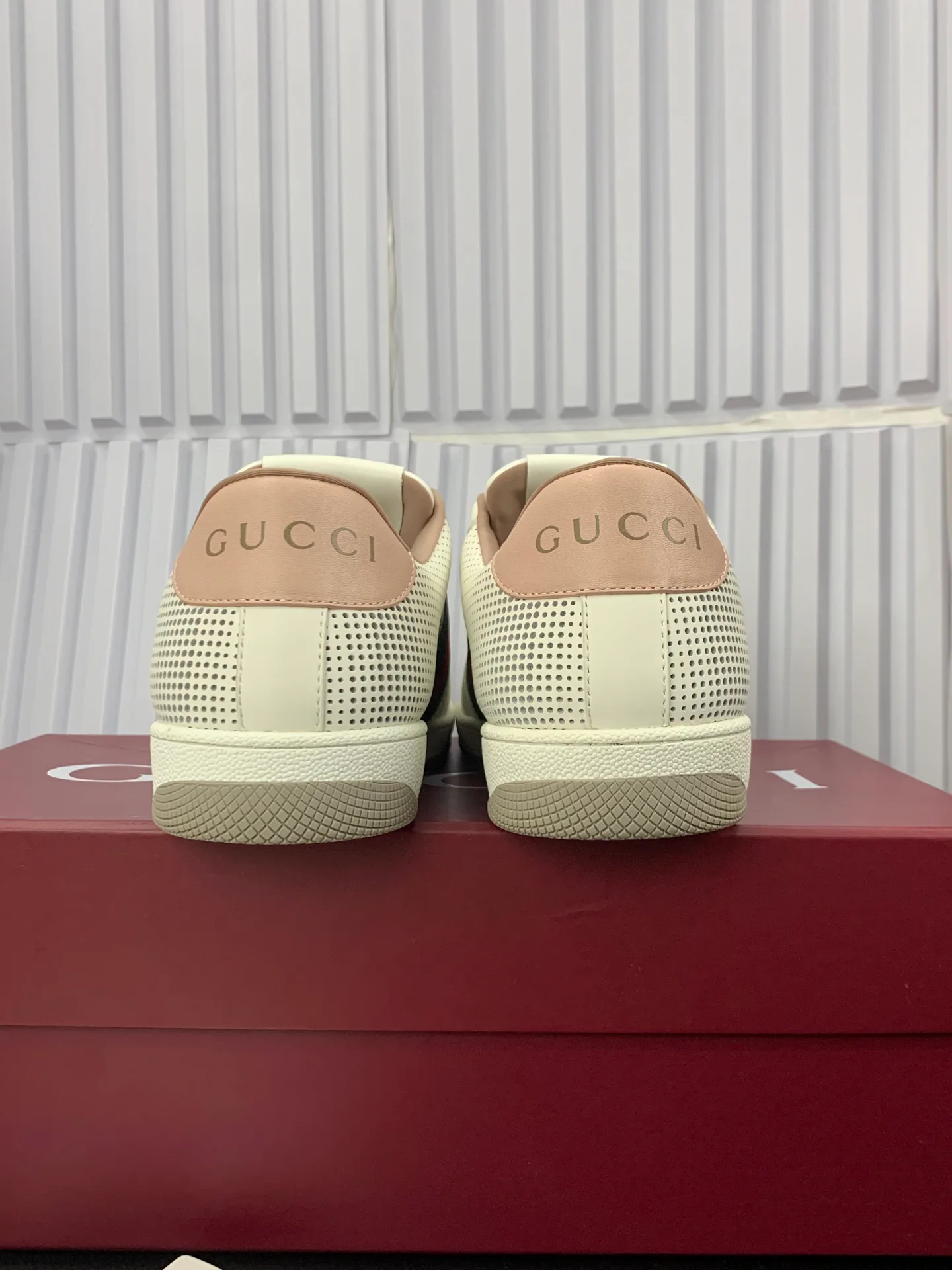 Women's Sneakers GUCCI 17545280