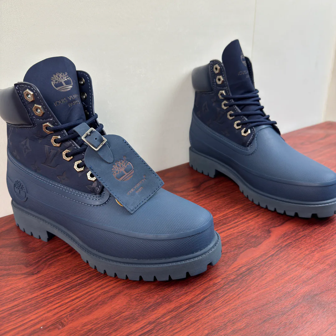 Men's Ankle Boots LOUIS VUITTON 18230767