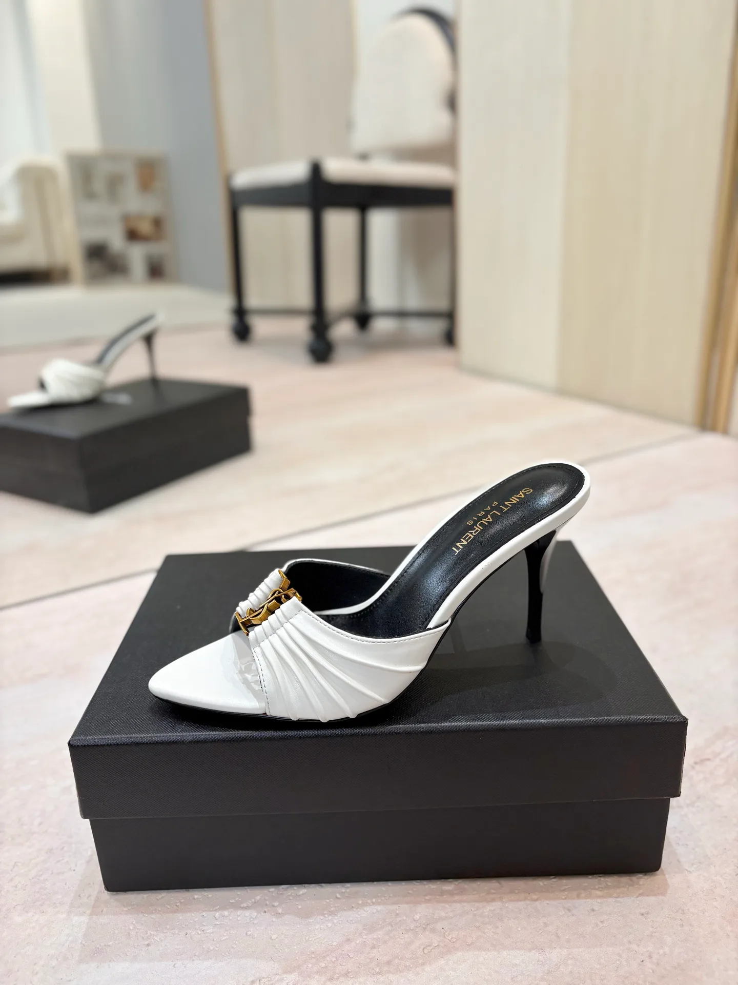 Women's Mules And Clogs SAINT LAURENT 17476057