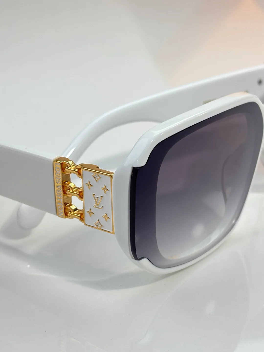 Glasses LOUIS VUITTON 18338517