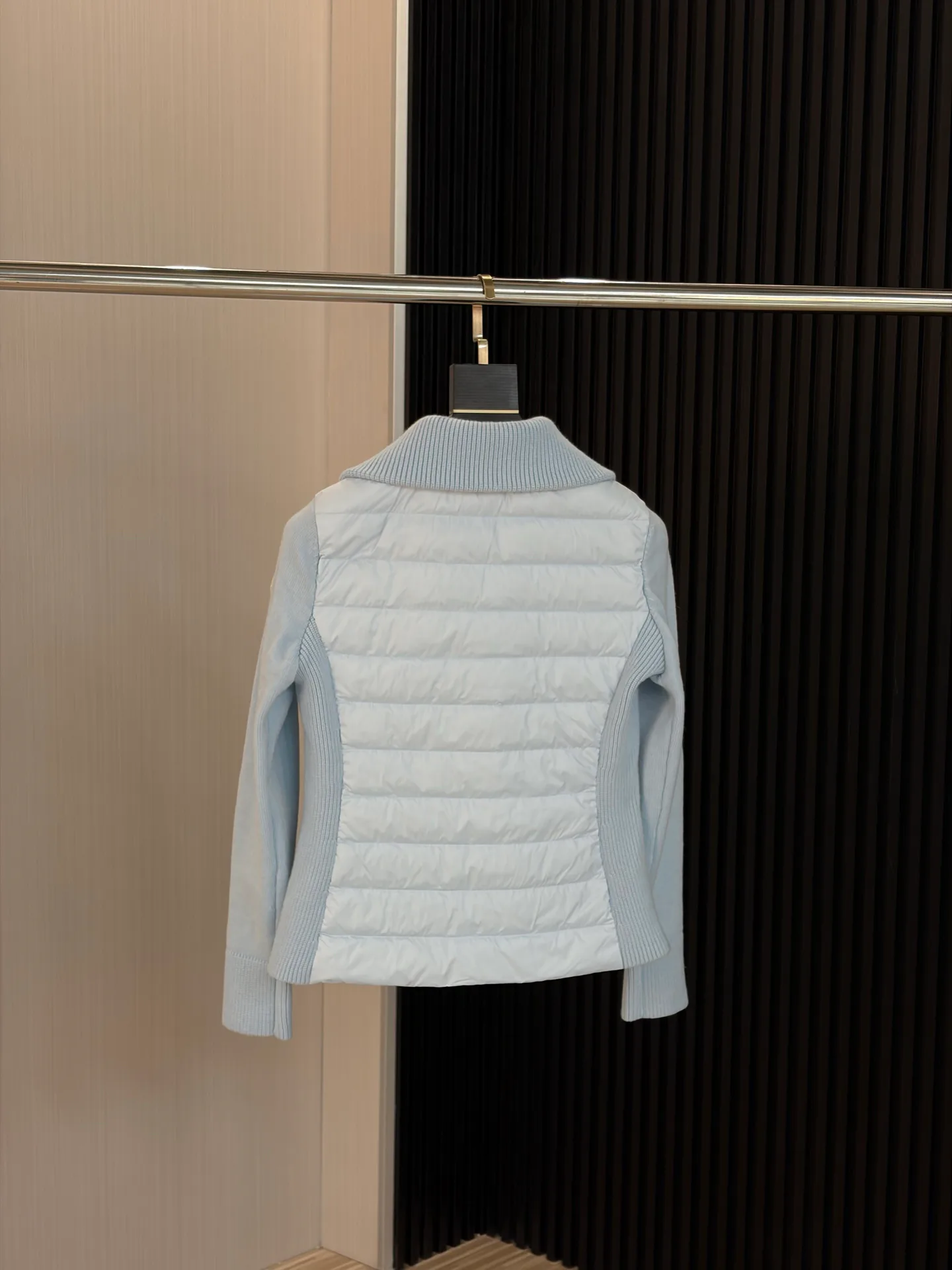 Men's Jackets And Down Jackets MONCLER 18532391