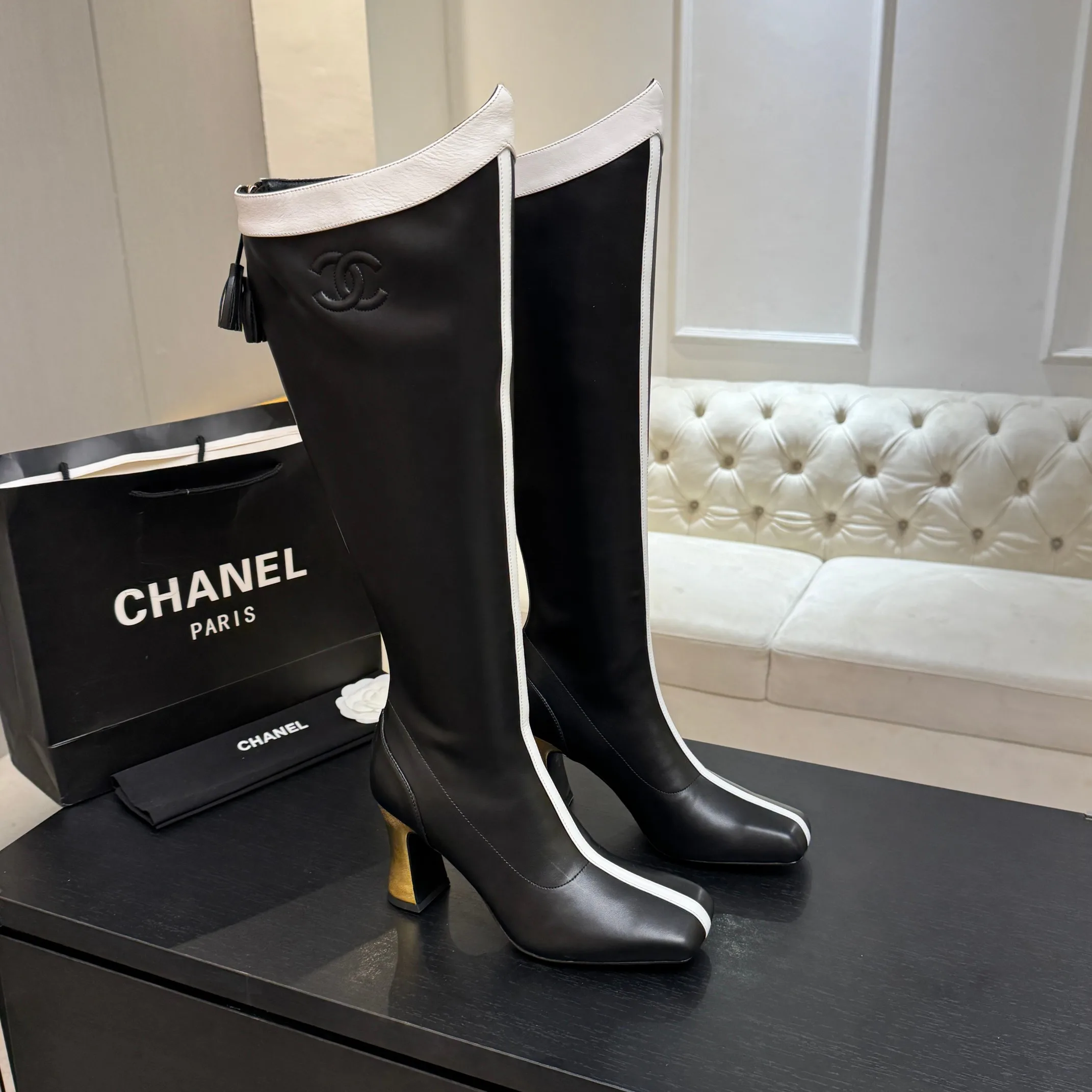 Women's Boots CHANEL 18154756