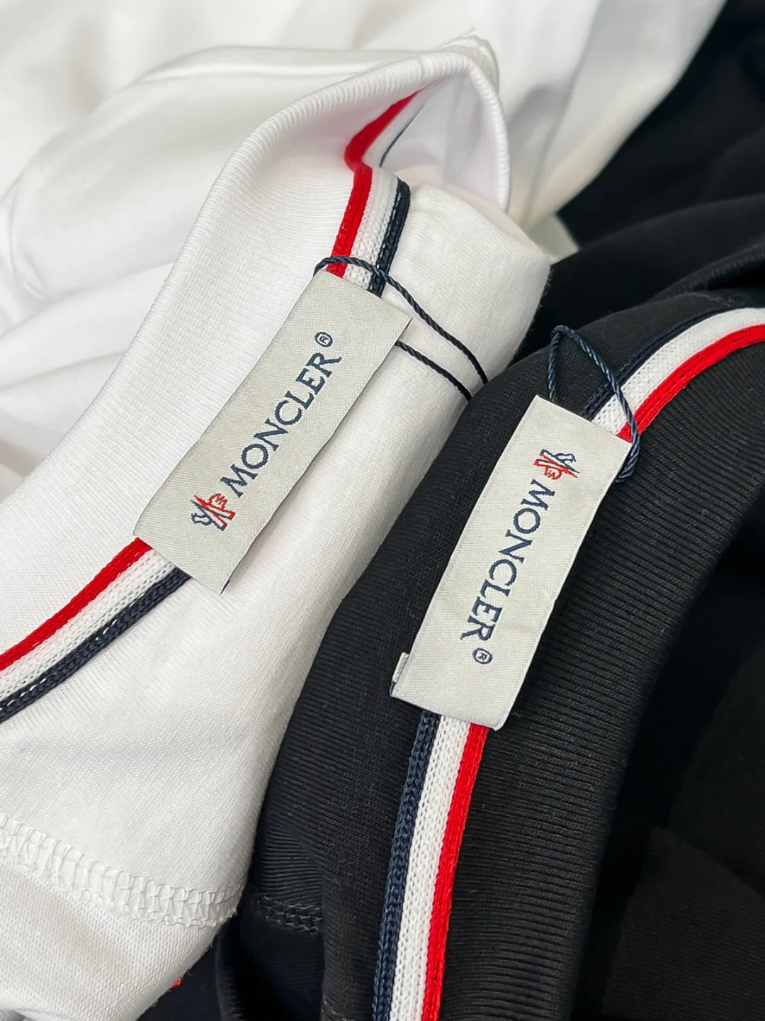 Men's T-Shirts MONCLER 18499337